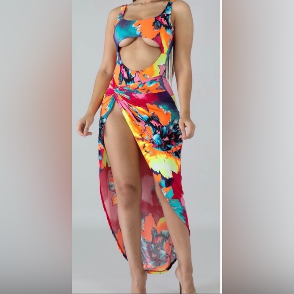 NWT GoodTimensa 2pc Swim suit set